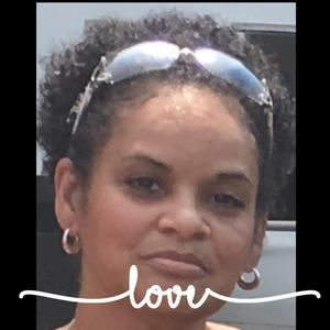 Meet your Posher, Myra